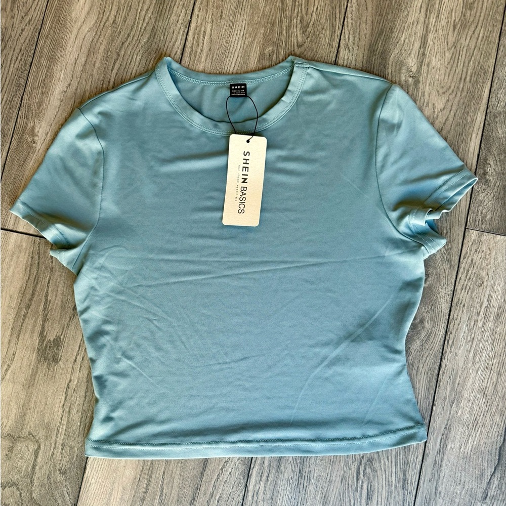 SHEIN cropped t shirt, NWT